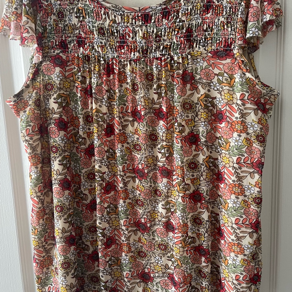 COLORFUL FLORAL SHIRT!